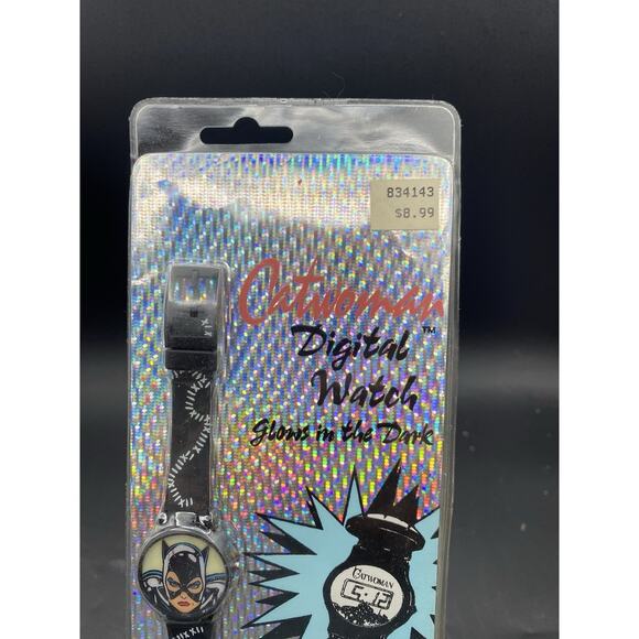 Catwoman Digital Watch Glow In the Dark Sealed Package Quintel 1991 DC Comics - Picture 3 of 13
